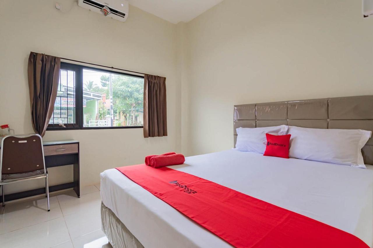 Reddoorz Near Arka Sepinggan Airport Balikpapan Hotel Exterior foto